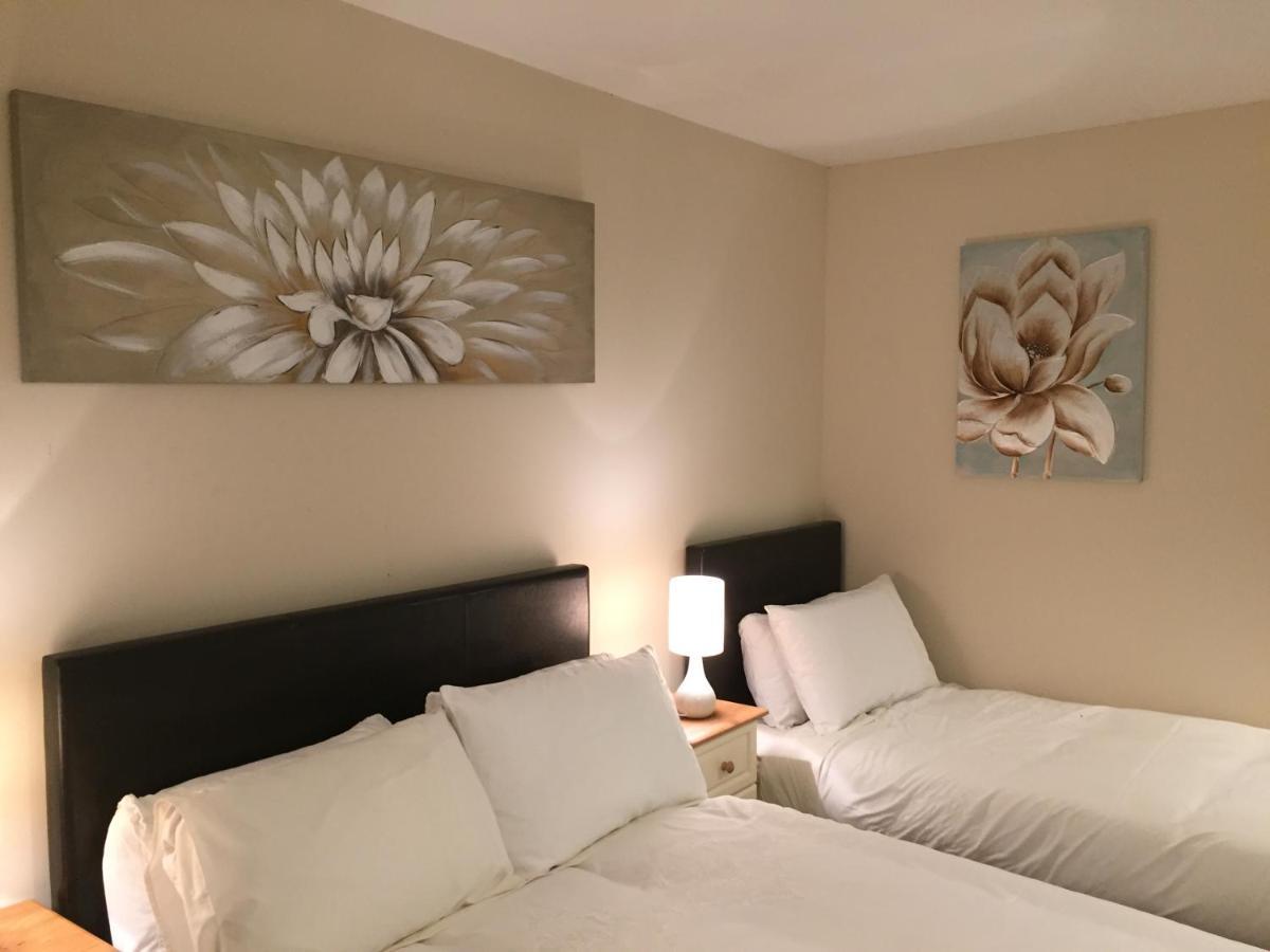 Leitrim Inn Carrick on Shannon Екстериор снимка