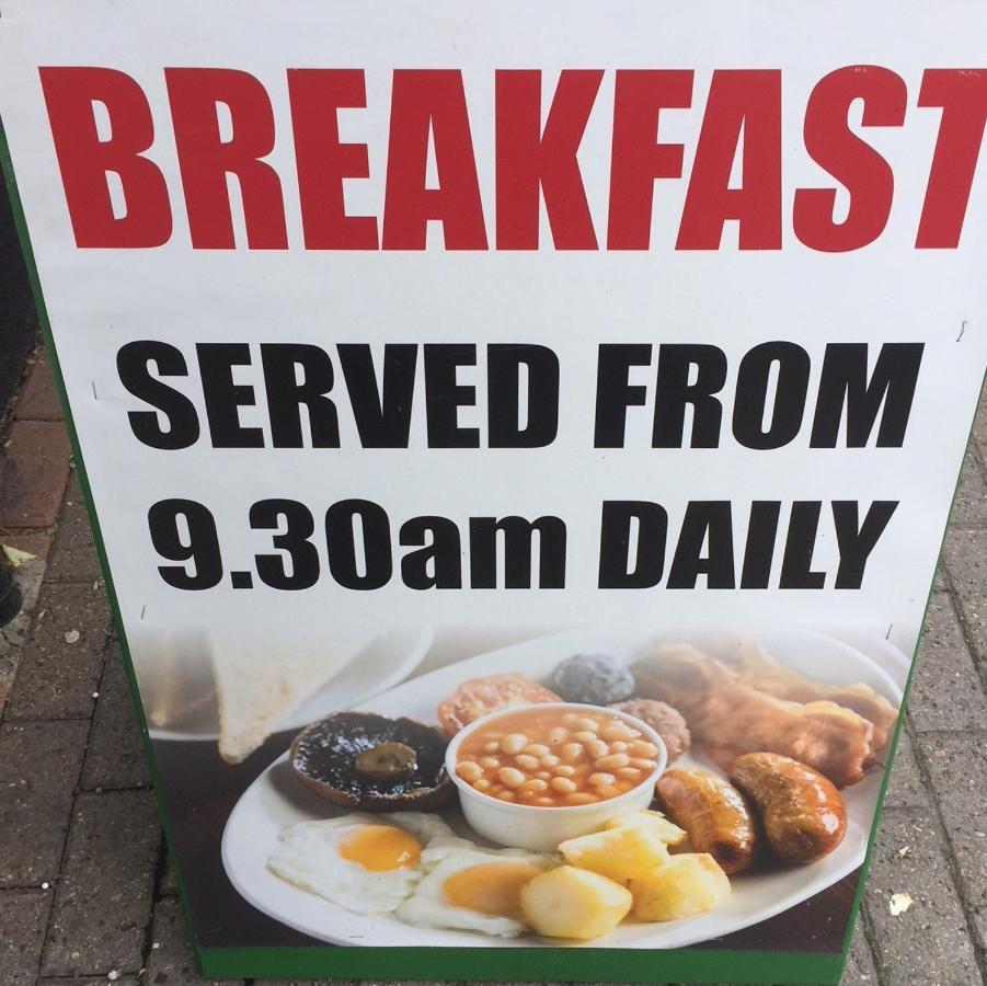 Leitrim Inn Carrick on Shannon Екстериор снимка
