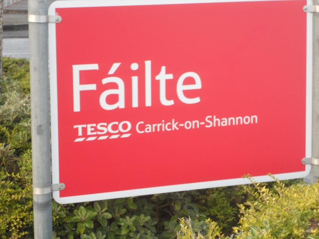 Leitrim Inn Carrick on Shannon Екстериор снимка
