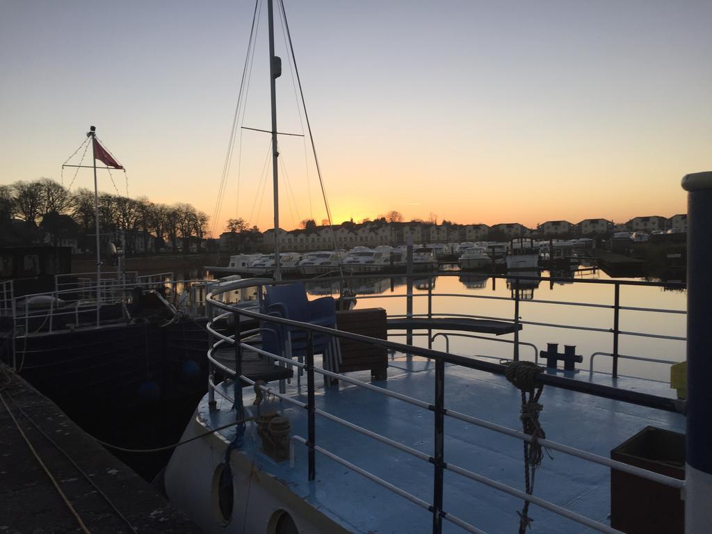 Leitrim Inn Carrick on Shannon Екстериор снимка